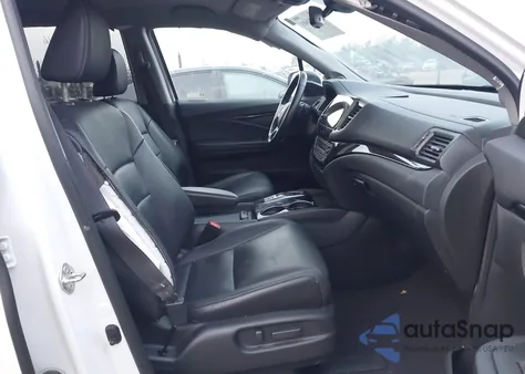 2021 Honda Pilot 2Wd Touring 8 Passenger z USA, uszkodzony, nr VIN 5FNYF5H90MB001707